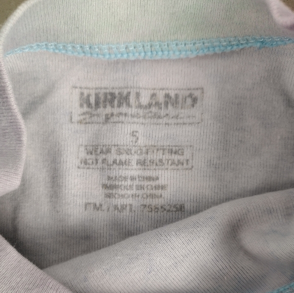 Pajama Set - Picture 2 of 4